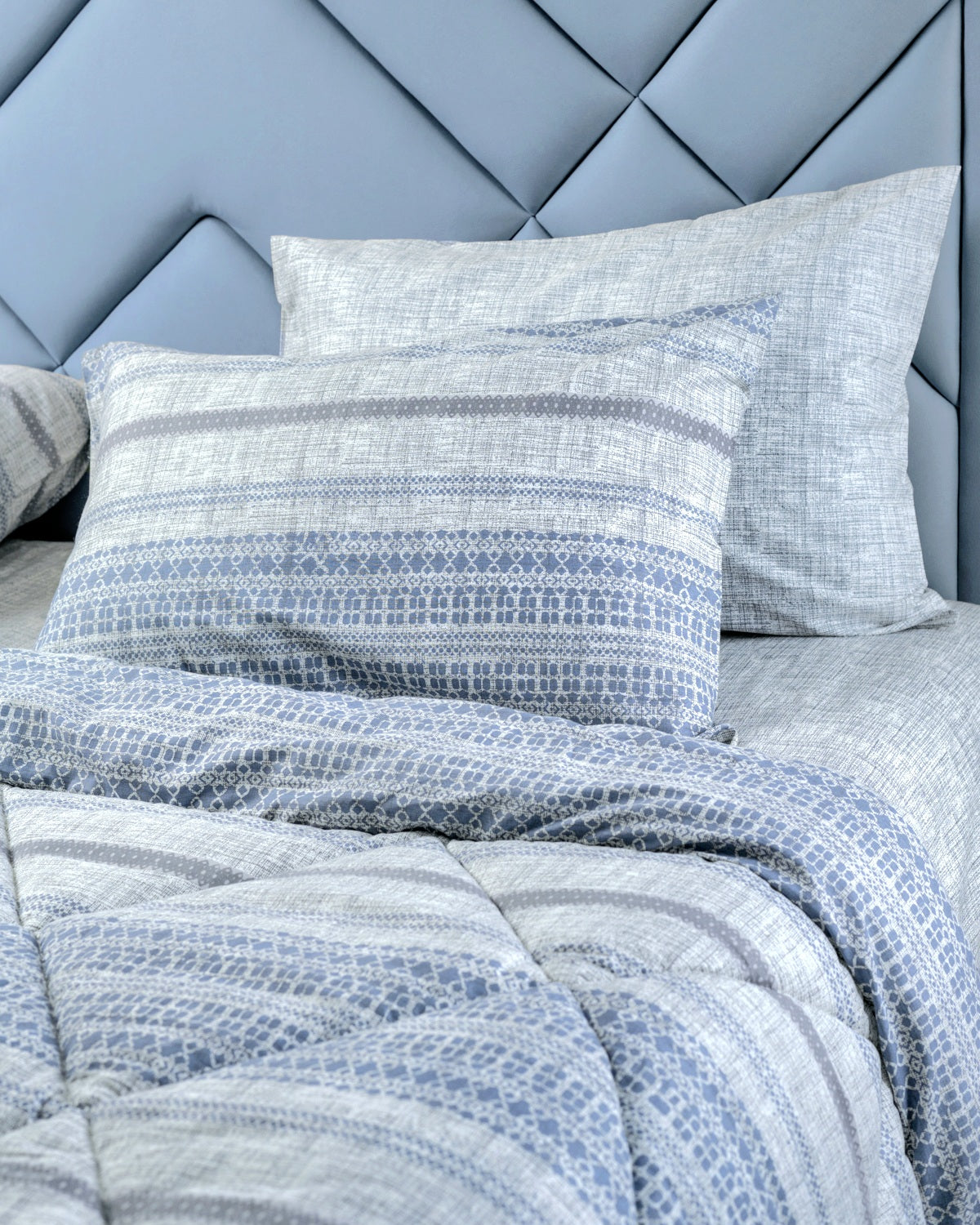 Midnight Haven quilt set