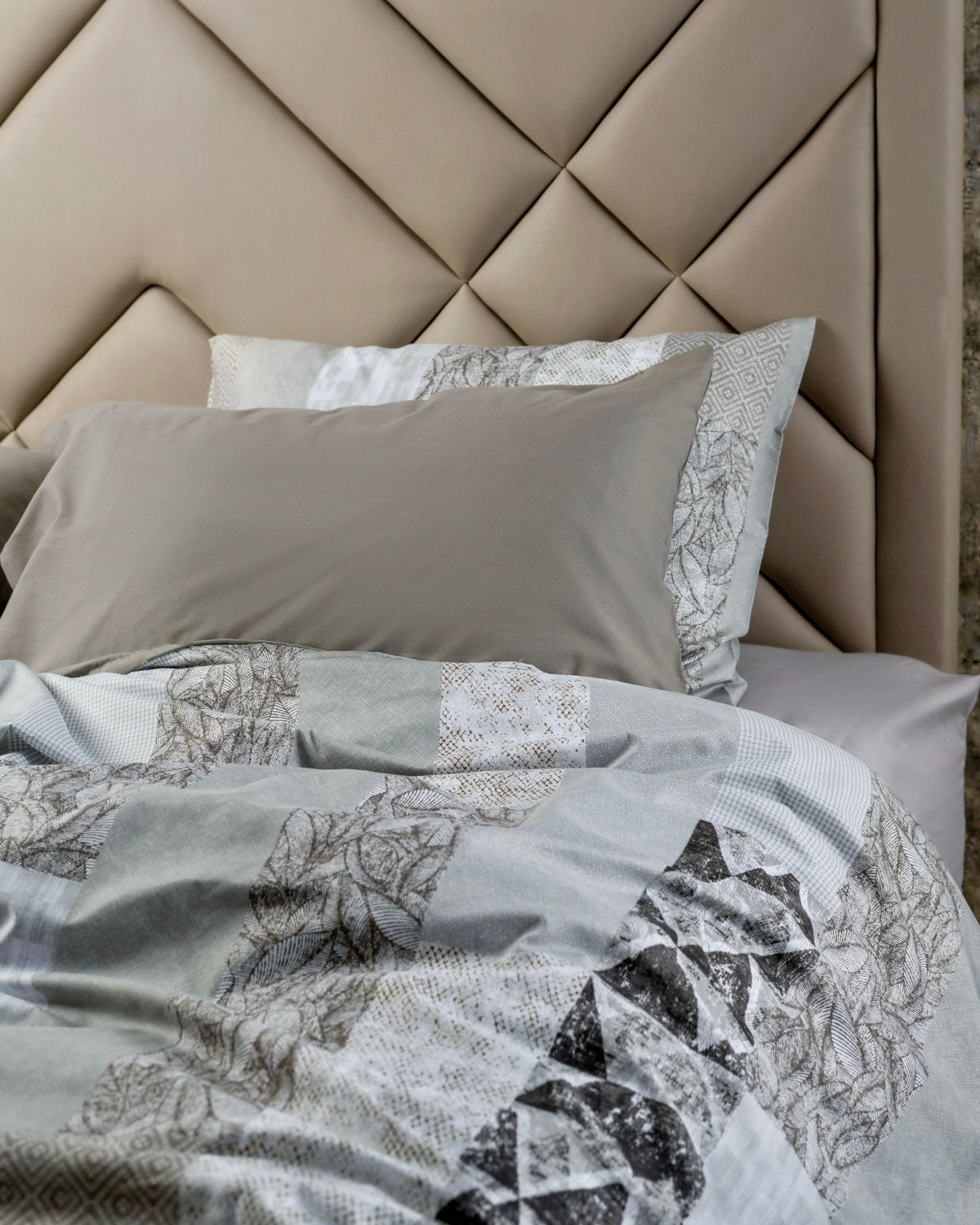 Noble Grey duvet cover